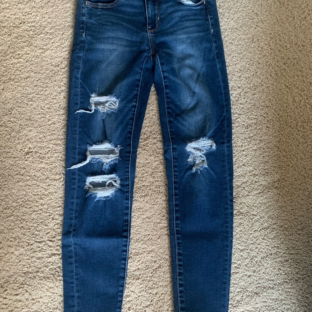 Stylish American Eagle Blue Distressed Women's Jeans